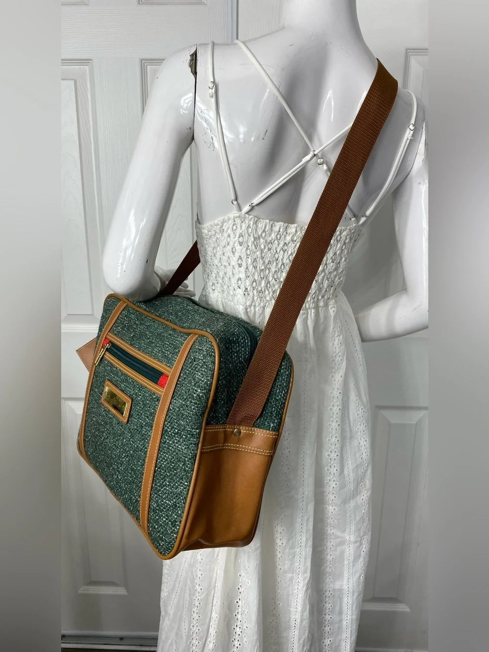 Oscar de la Renta Green Tweed Messenger with Tan Trim and Gold Hardware